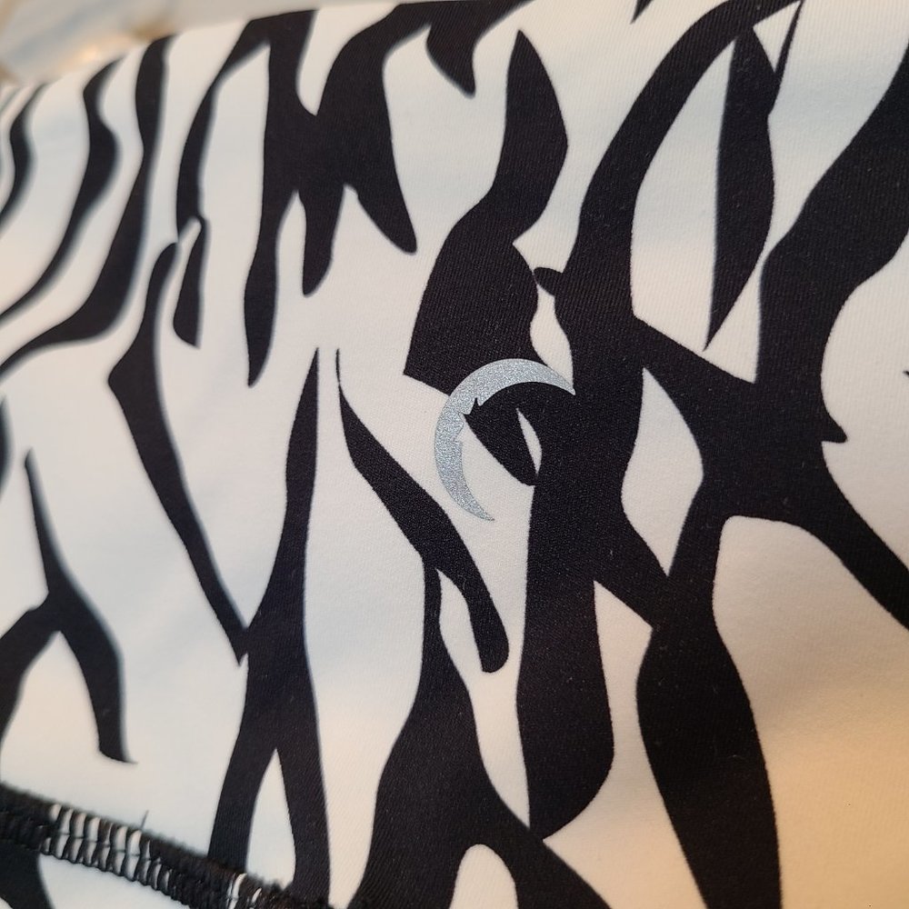 ZYIA Leggings Womens 4 Safari Zebra Animal Print White Black High Rise - Picture 8 of 11